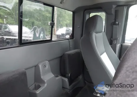 2008 Ford Ranger Fx4 Off-Road/Sport/Xlt из США, поврежденный, VIN 1FTZR45E58PA40117